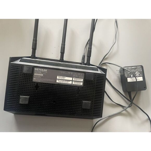 Netgear AC1750 Dual Band AC WiFi Router R6400 Tested - Picture 5 of 7